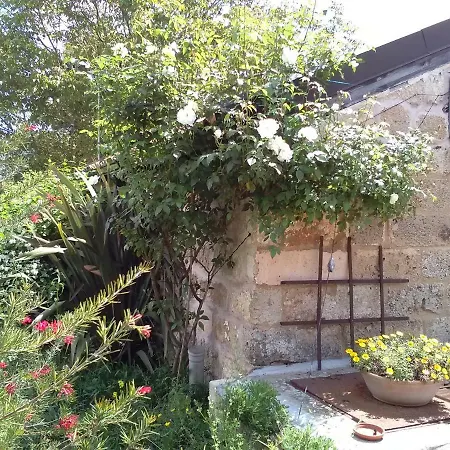Πανσιόν Casetta In Campagna Aradeo