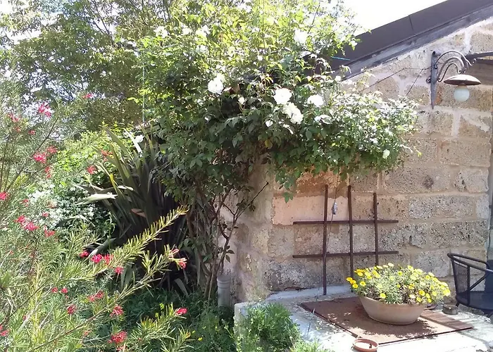 Pensión Casetta In Campagna Aradeo