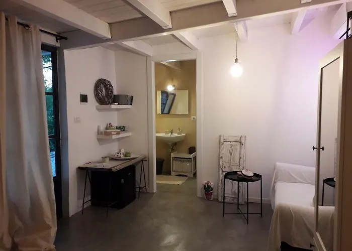 Guest house Casetta In Campagna Aradeo